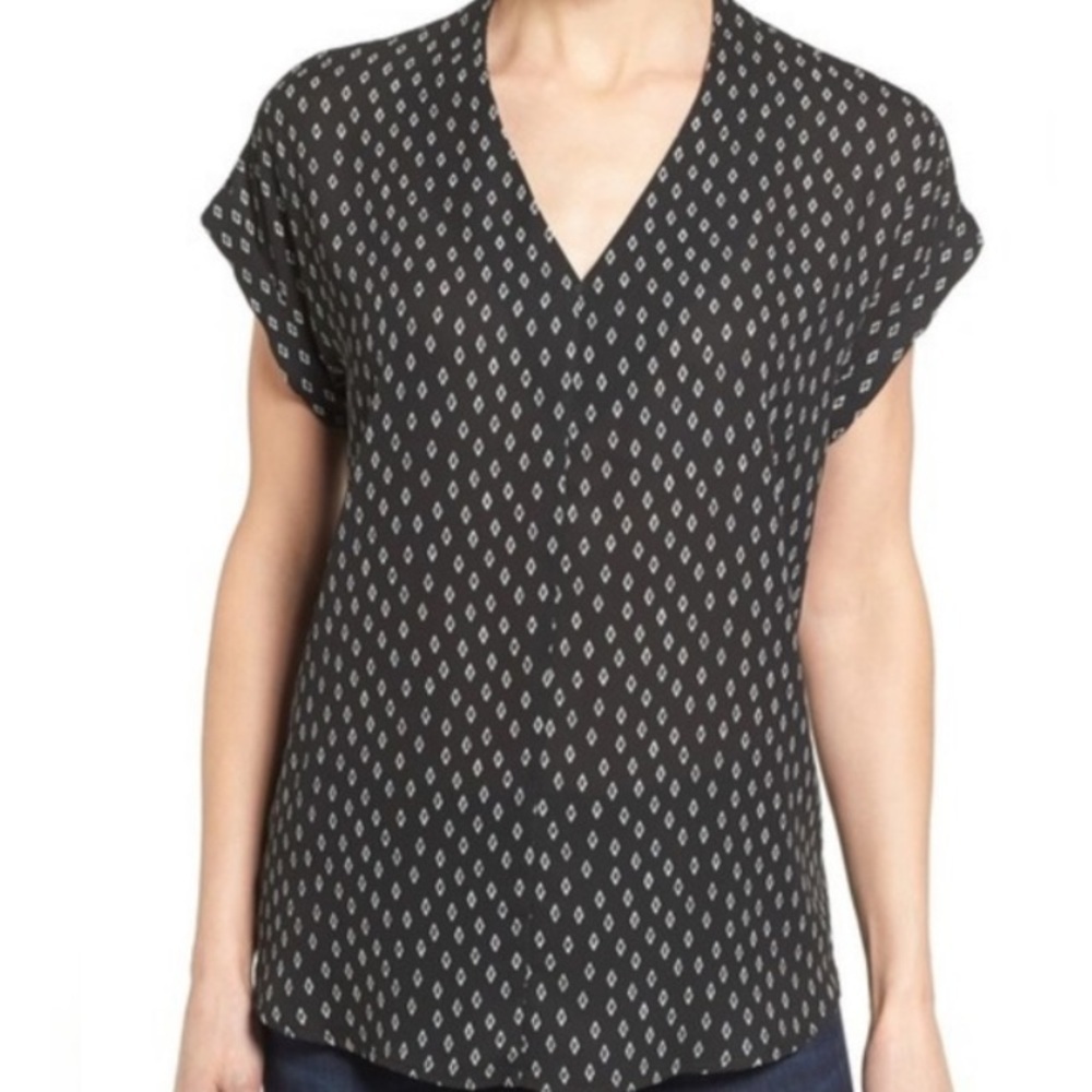 Pleione‎ V-neck Geometric Hi-low blouse Size XL